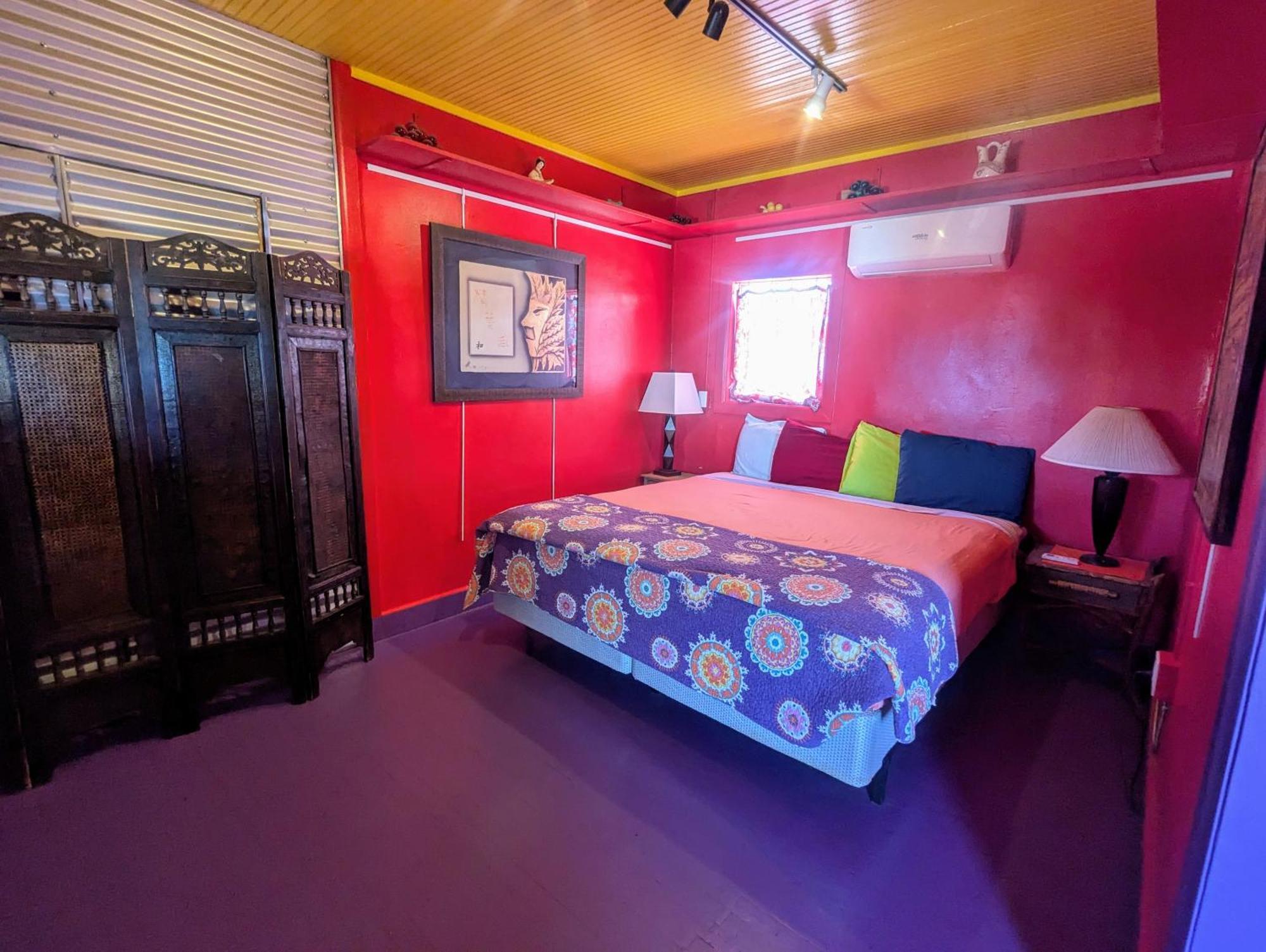 Pelican Motel 2*